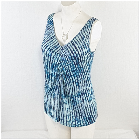 Banana Republic Tops - BANANA REPUBLIC, Sleeveless Top, size Medium